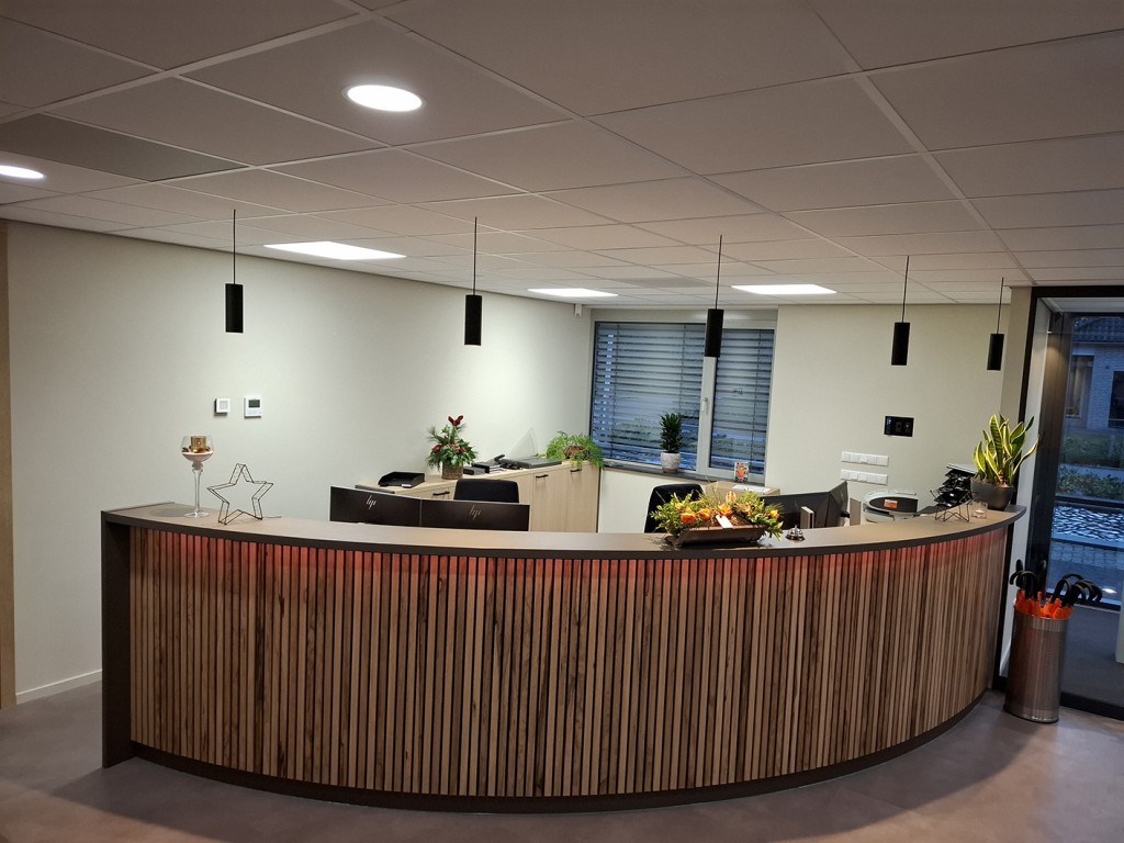 Ontvangstbalie met oog voor detail